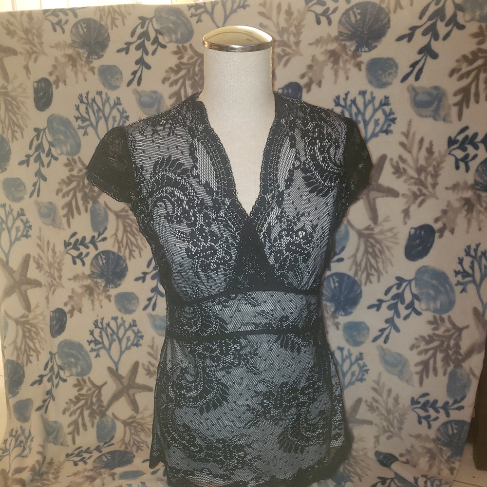NY&C black lace top